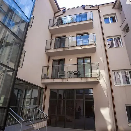 Apartment In City Bastova *