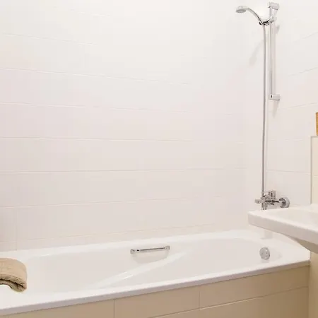 Apartment In City Bastova