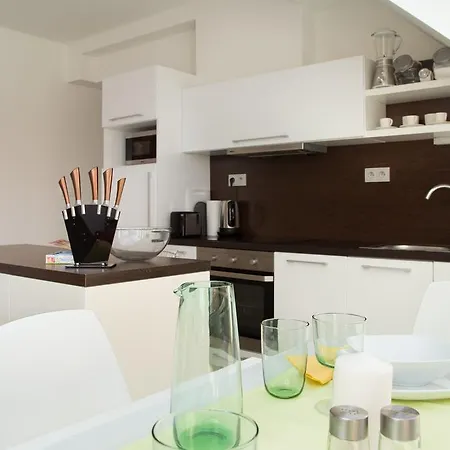 In City Bastova Apartment Bratislava